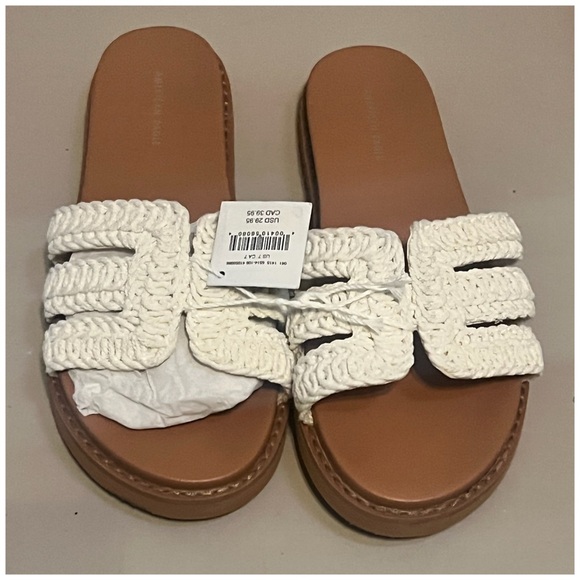 American Eagle • Crochet Slide Sandal - Picture 4 of 5